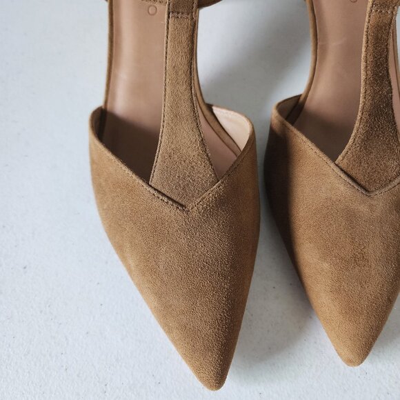 Bernardo Kitten Heel Pumps "NEW" - Picture 3 of 14